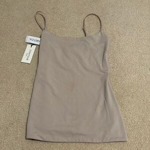 Aritzia contour tank top